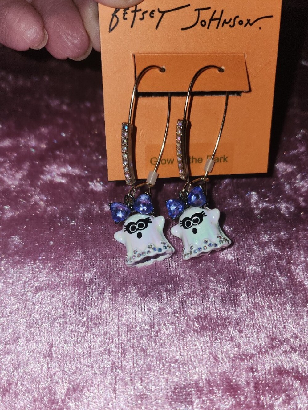 👻💜NWT Betsey Johnson Ghost Earrings / Glow In the Dark 👻✨️ - Picture 5 of 7